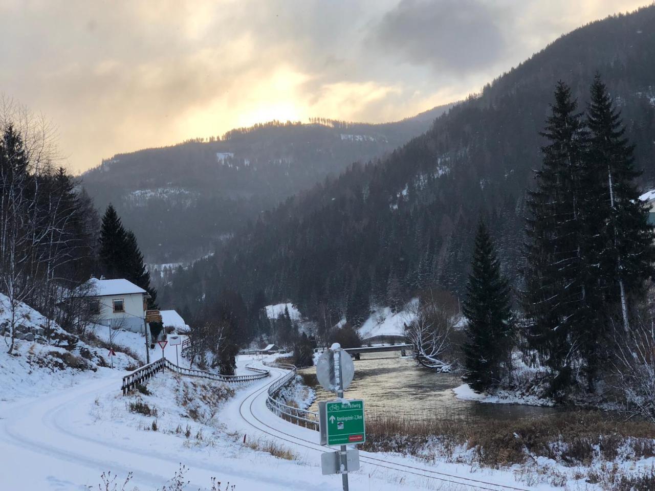 Riverside Ski Apartment Ramingstein Zewnętrze zdjęcie